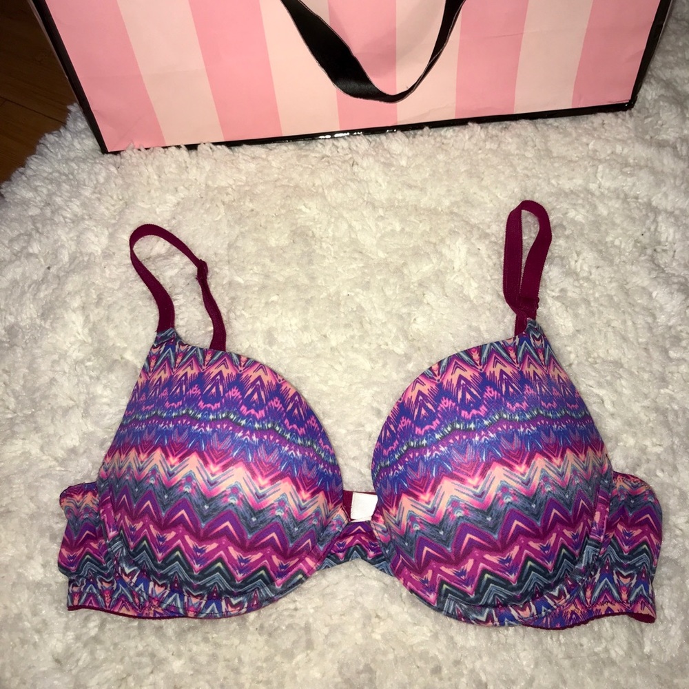 VS PINK Wear Everywhere Push Up Bra 36B